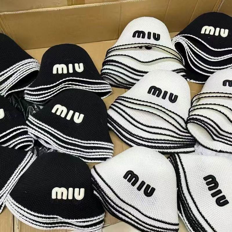 Miumiu hat dx56